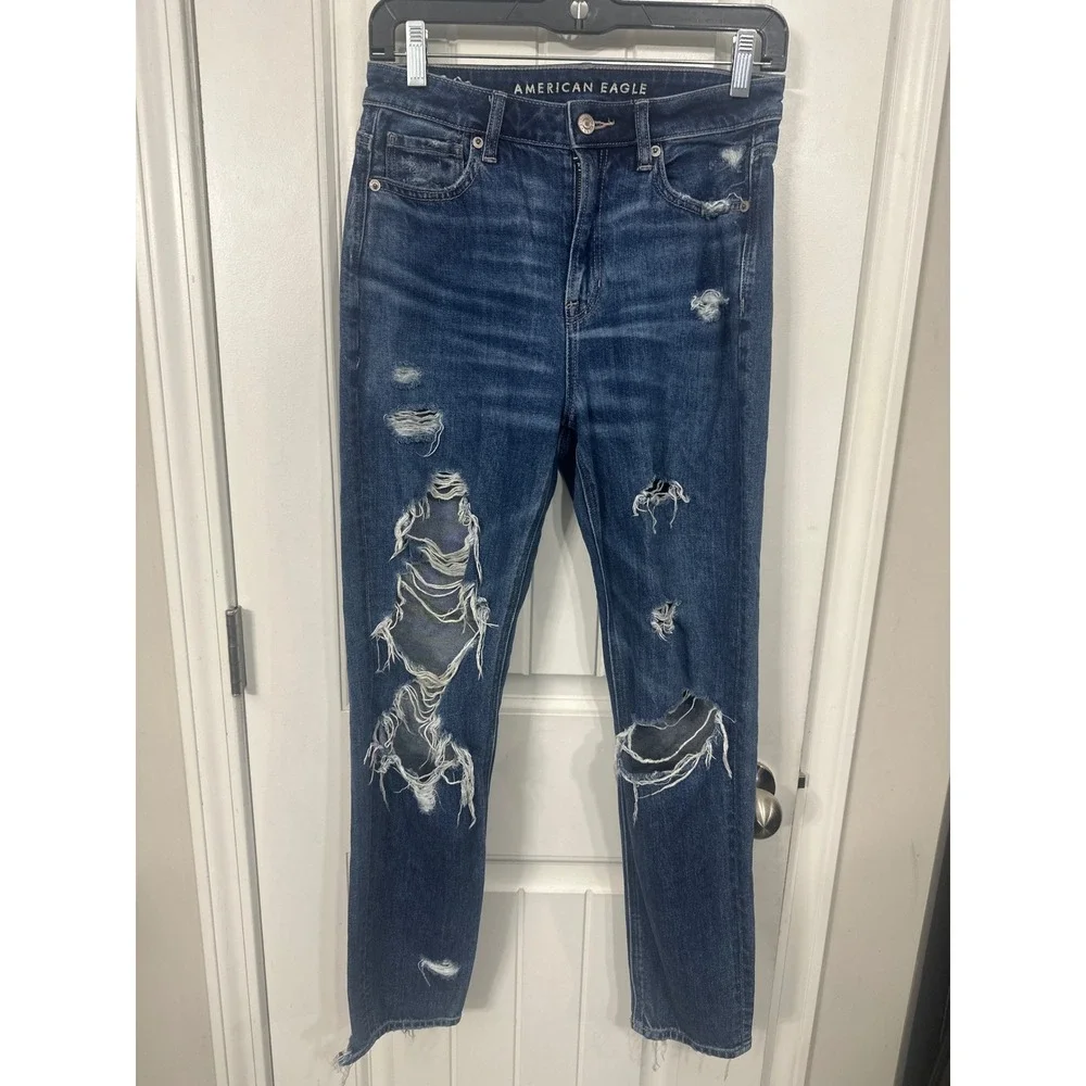 American Eagle Distressed Ripped Mom Jeans Medium Wash Floral Embroidered 2R
